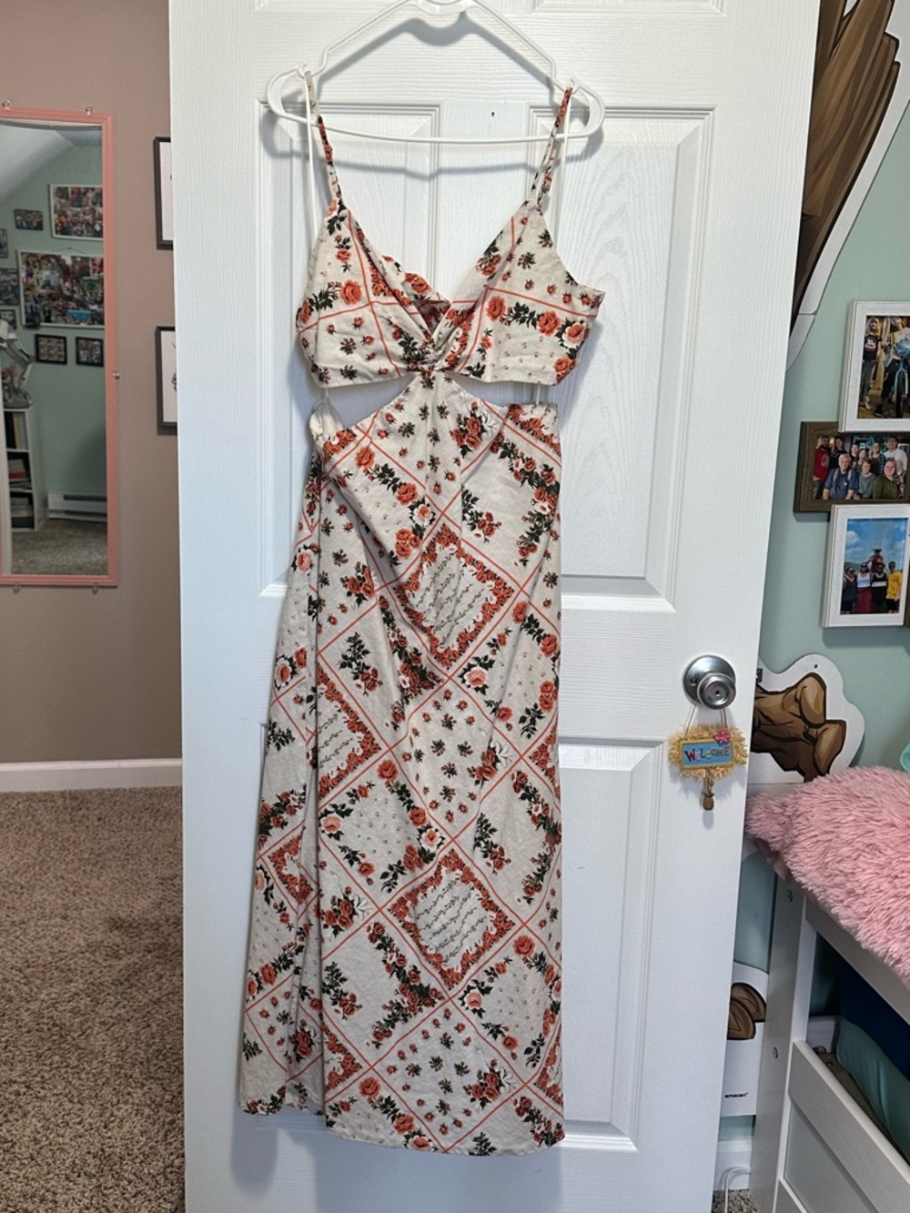 Abercrombie & Fitch Julia Slip Cutout Maxi Dress in Cream, Size L